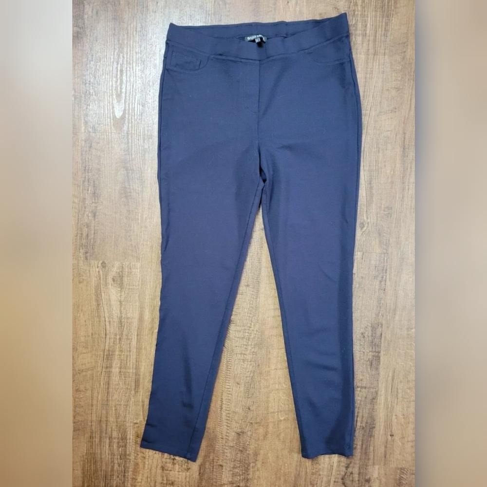 Base Level skinny pants